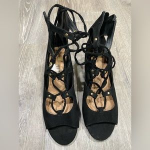 🎉New Rocket block suede heels